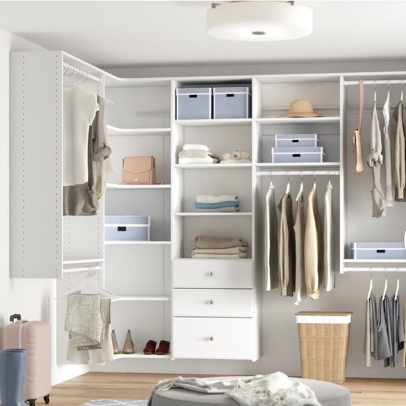 Meet your Posher, Lucy - Picture 1 of 1